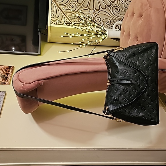 Authentic Louis Vuitton Ponthieu PM Empreinte Leather in Black - Picture 8 of 16